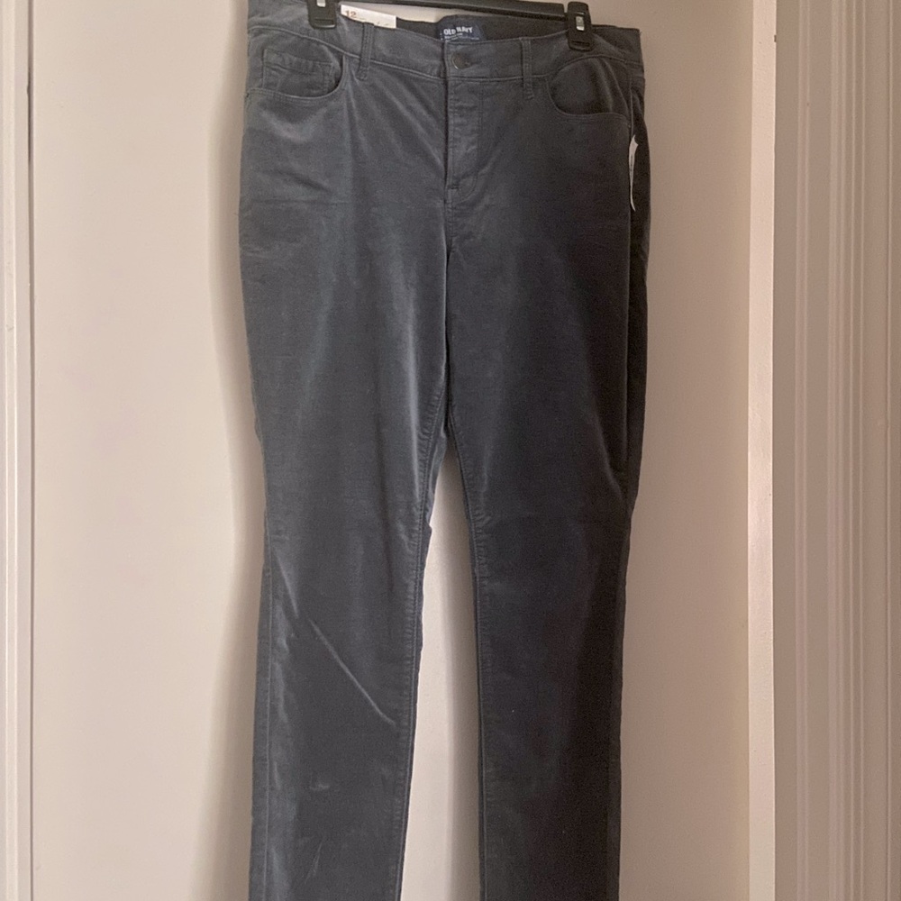 NWT Grey Rockstar Velvet-Touch Old Navy Pants - Size 12